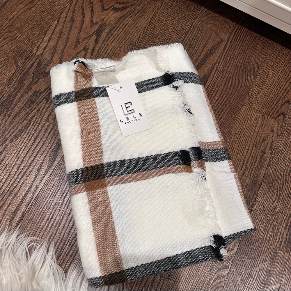 LELE Fashion Beige Checker Plaid Printed Scarf - Picture 2 of 3